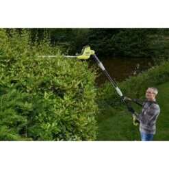 Tagliasiepi Su Palo Elettrico RYOBI Rpt4545e, 450 W L.45 Cm RYOBI -Diserbo Forniture Negozio 59097064 4