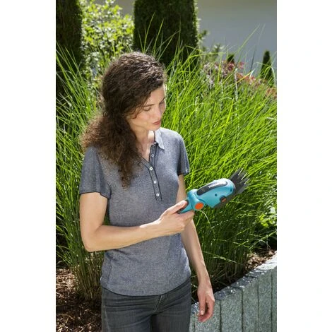 GARDENA Forbici A Batteria Per Erba ComfortCut Li (9856-20) 2 GARDENA Forbici A Batteria Per Erba ComfortCut Li (9856-20) - immagine 2